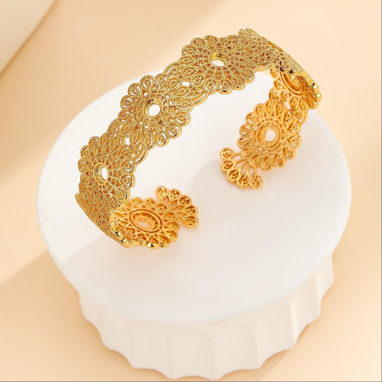 1pcs Luxury Style Gold Bracelet Hollowed